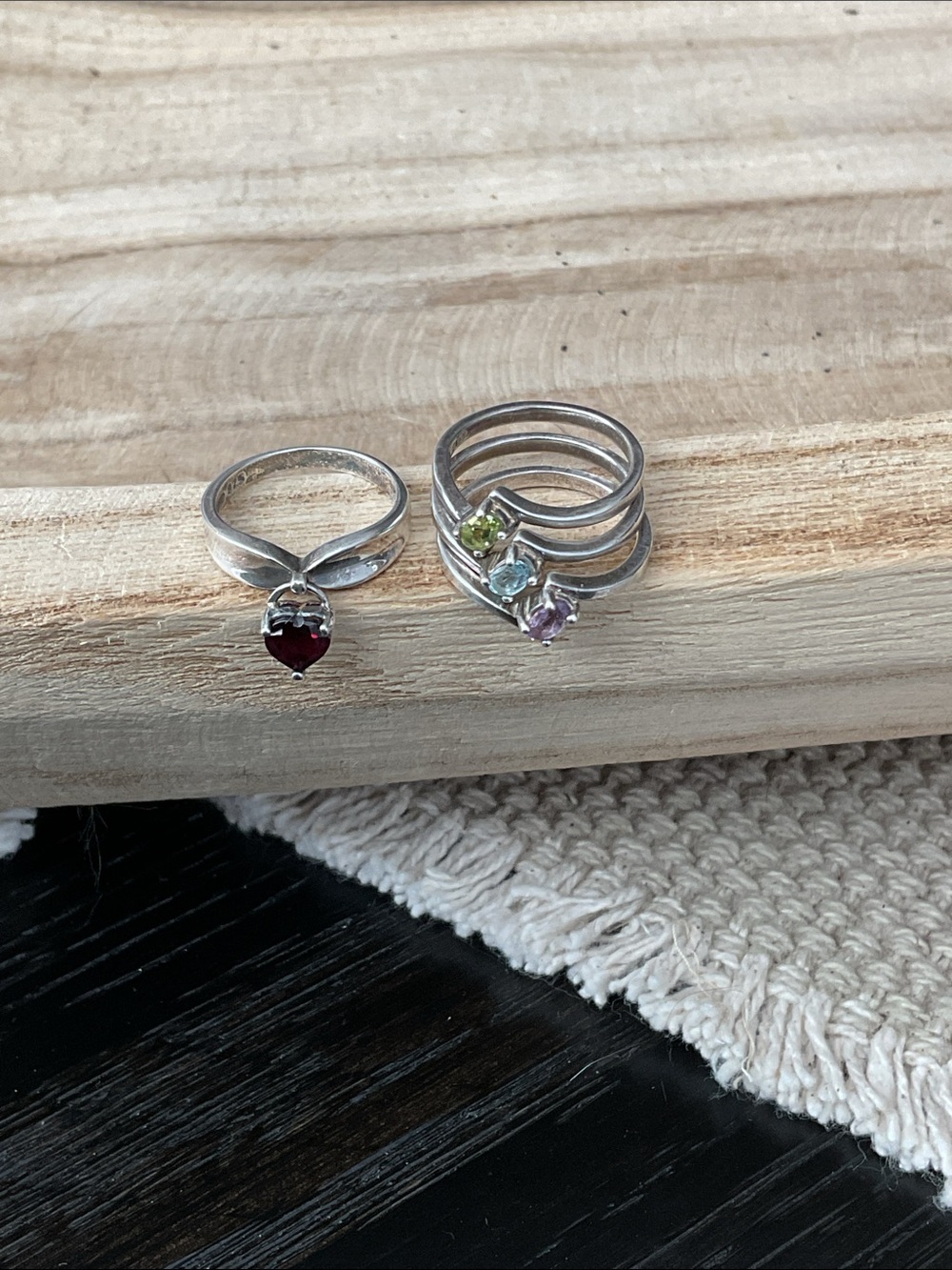 2 Rings - Picture 3 of 12